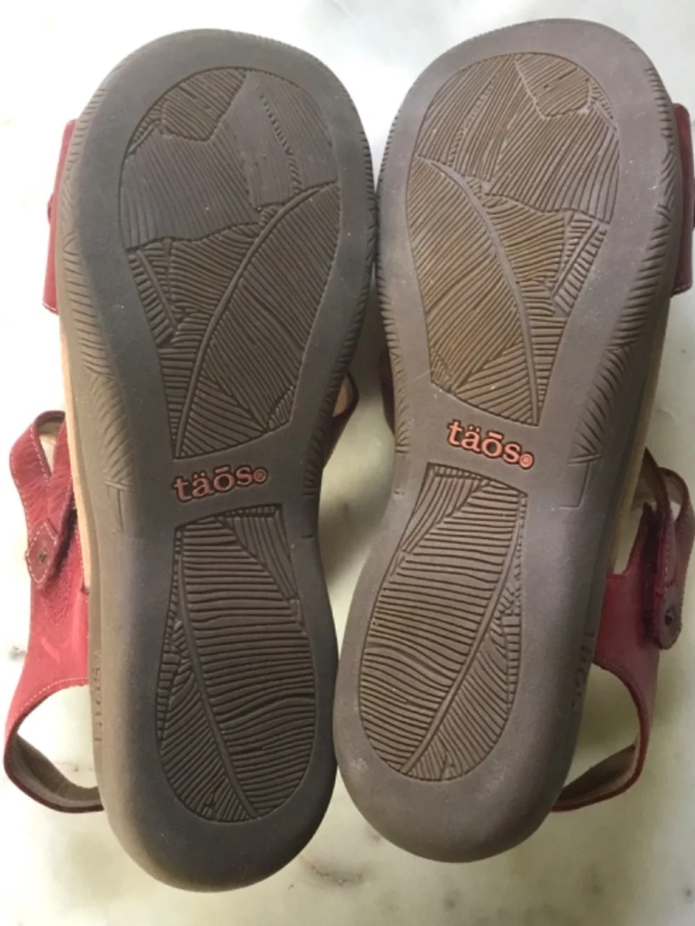 TAOS. - Big Time Sandal - RED - Size 9 - Picture 8 of 9